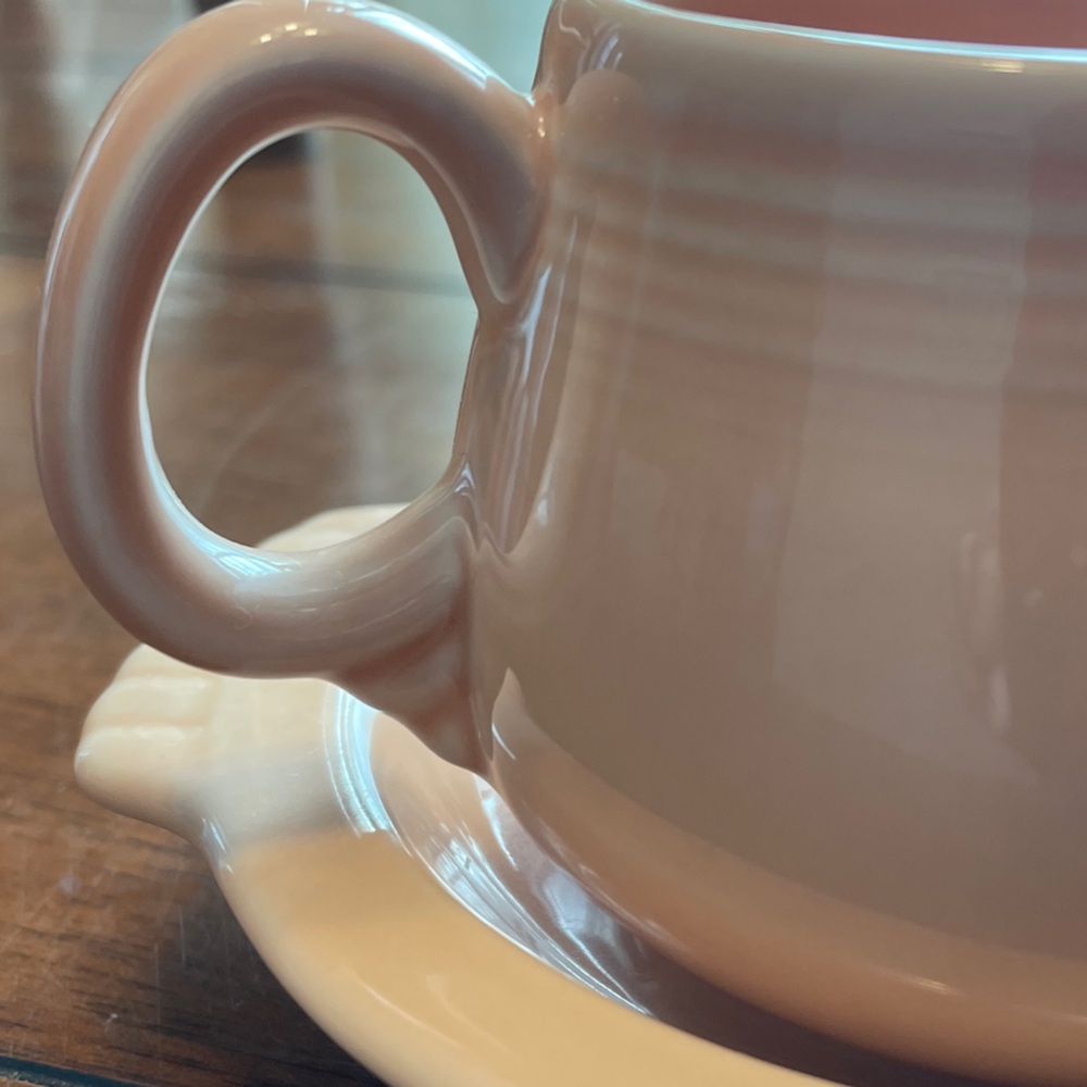 Apricot Fiesta cream and sugar set. W/figure 8 Tray.  As seen in Gilmore Girls - Picture 9 of 9